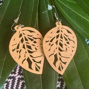 ✨BRAND NEW✨ Laser Cut Wood Leaf Earrings